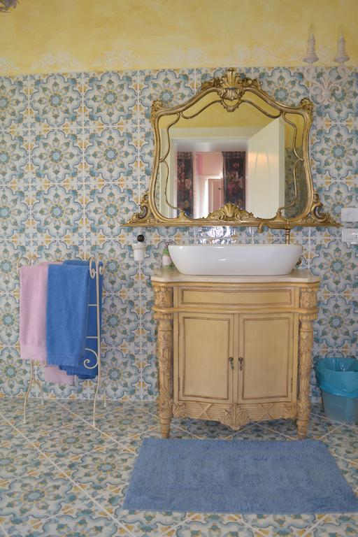 La Maison Delle Favole Desenzano del Garda Room photo