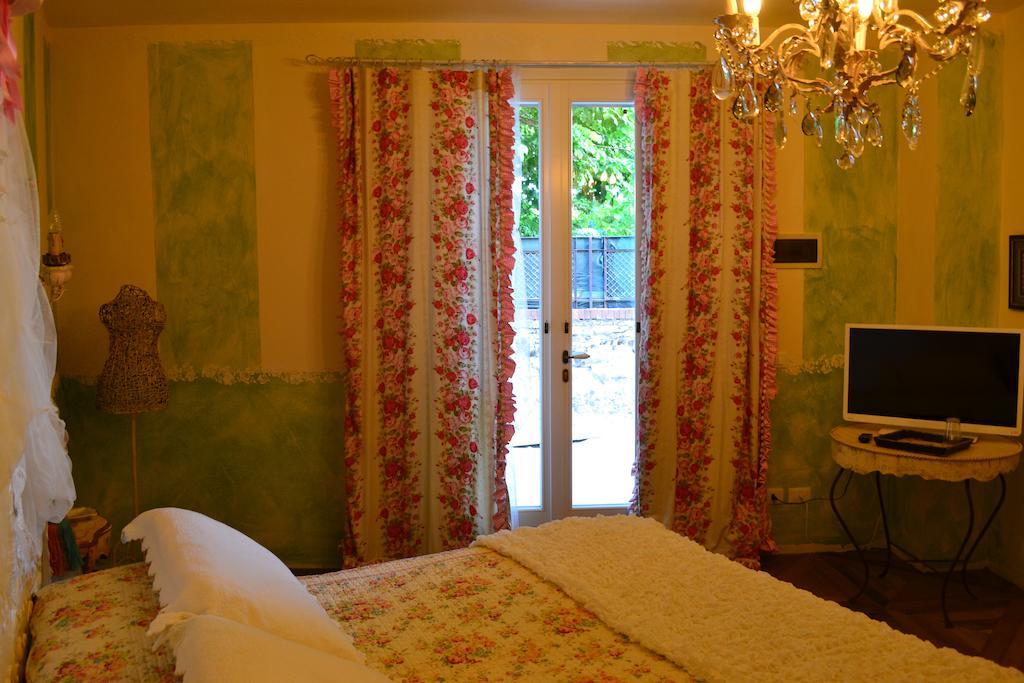 La Maison Delle Favole Desenzano del Garda Room photo