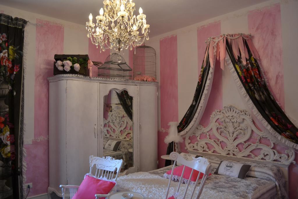 La Maison Delle Favole Desenzano del Garda Room photo