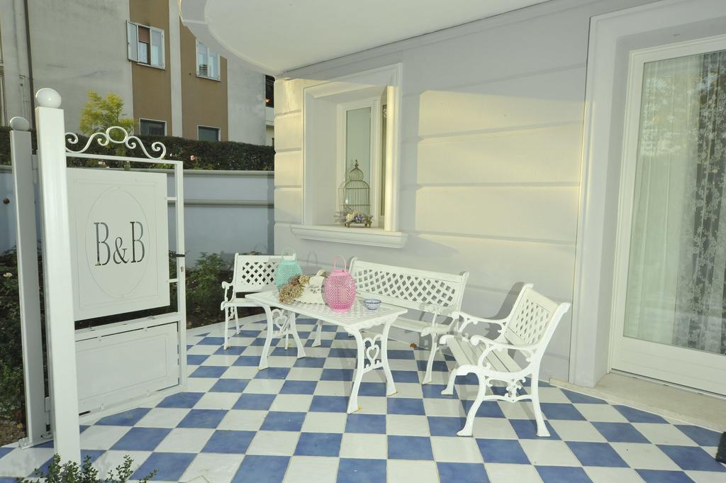 La Maison Delle Favole Desenzano del Garda Exterior photo